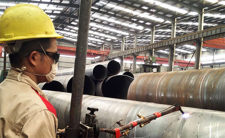 200mm螺旋焊管，DN900mm螺旋鋼管，等邊角鋼批發(fā)，鋼材場基礎(chǔ)樁基鋼護筒