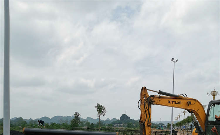 汕頭40A#工字鋼，2700mm螺旋管，鋼材場(chǎng)900mm螺旋焊管，1220給水螺旋管廠家