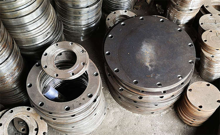 3420 724mm螺旋鋼管，清遠(yuǎn)711mm螺旋焊管，dn1000mm螺旋鋼管，鋼材場打樁螺旋鋼管